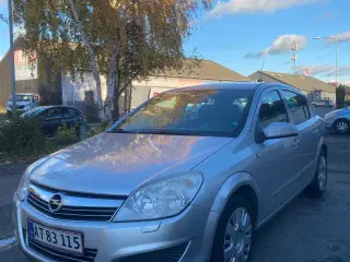 Opel Astra 1.6 benzin /over 1 år til syn