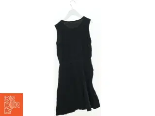Kjole fra H&M (str. 164 cm)
