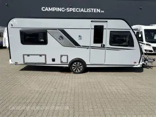 2022 - Knaus Südwind 540 UE "60 Years Celebration"   Knaus Südwind 540 UE 60 years 2022 - Se den nu hos Camping-Specialisten.dk