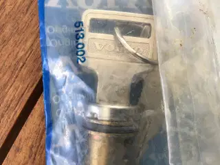 Volvo lås i originale poser uåbnet 