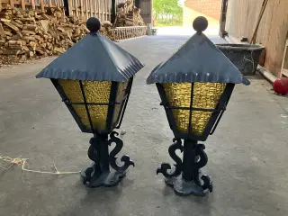 Udendørslamper sælges