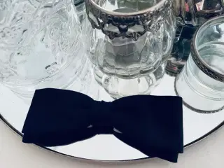 Butterfly i sort - fin stand 