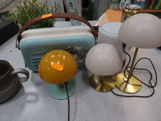 FM Radio samt div. Genopladelige lamper
