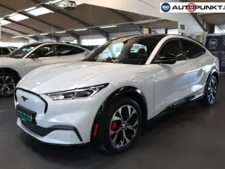 Ford Mustang Mach-E 70 Standard Range AWD