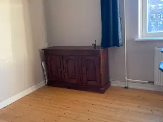 Møbler sælges pga af flytning