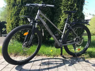 Mountainbike -  Cykel