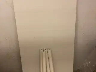 Hvidt Ikea skrivebord 