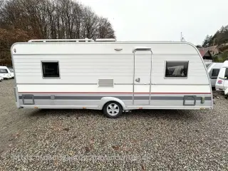 2011 - Cabby Comfort 650+ FT White Line   Dobbeltseng - Centralvarme - Mover - Fortelt