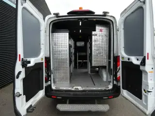 Ford Transit 350 L2H2 2,0 TDCi Trend 130HK Van 6g