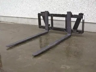 Metal-Technik Pallegafler, 2000 kg. til Thaler. På tilbud