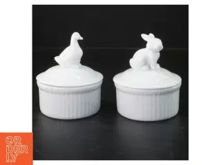 2 små Porcelænskrukker med dyrefigurer som låg (str. Ø. 8,5 cm)