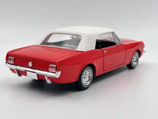 1965 Ford Mustang Convertible Soft Top 1:18