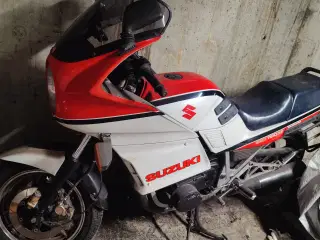 Suzuki gsx 1100es