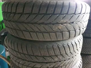 4 stk. Tyfoon 4-Season 195/55 R 15 H på fælge