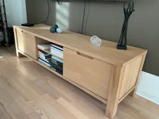 TV bænk sæbehandlet eg