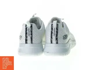 kondisko fra Skechers (str. 40)