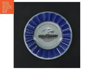 Porcelænstallerken med motiv fra Royal Copenhagen (str. Ø 16 cm)