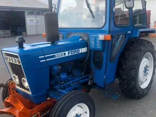 Ford 4100 Med Kost og Sneskraber