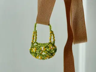 Perlesyet kurv