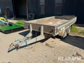 Trailer Variant