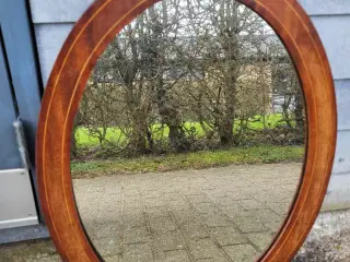 Ovalt spejl