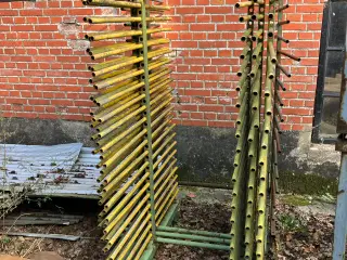 Tørrevogn/stativ til malede emner