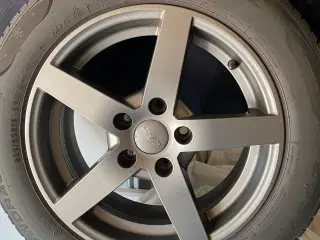 Vinterhjul.  Audi. Q2