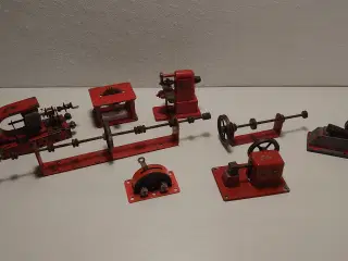 8 stk Tekno/Langes "maskiner" til motor/dampmask.