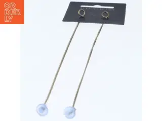 Ørestikker med kæde fra Pilgrim (str. 16 cm)