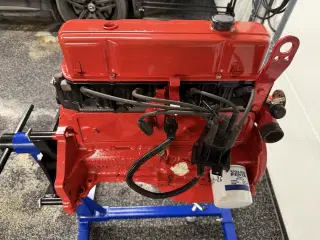 Volvo Penta GLP-E 140 HK med komplet nyt topstykke