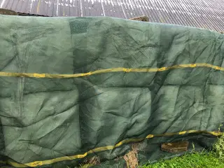 Wrap små minibig af agergræs. 