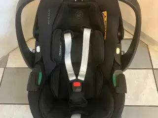 Maxi Cosi Pebble 360 Pro2 Essential Black autostol