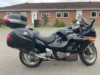 Suzuki GSX 750 F