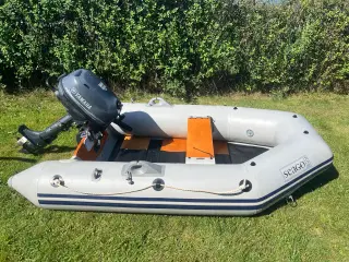 Gummibåd med motor