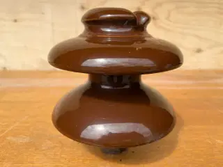 Porcelæns isolatorer