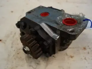 Case 595 Hydraulisk Gearpumpe 93835C92