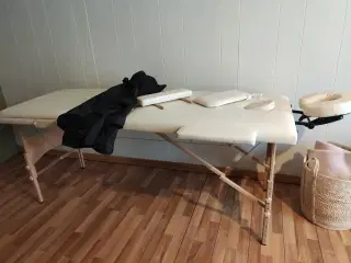 Transportabel massage behandlerbriks i flot stand