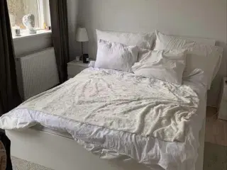 seng, madras og sengebord