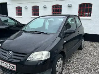 Meget velholdt VW FOX 1,6 benzin 