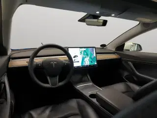 Tesla Model 3  Standard Range+ RWD