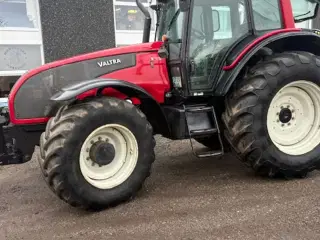 Valtra T 161 FRONTLIFT, HITCH TRAK, AFF. KABINE