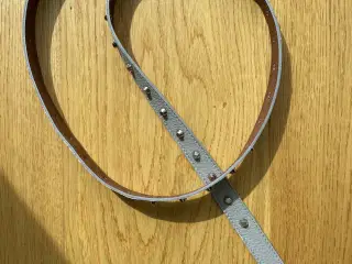 Guess bælte nitter