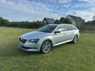 Skoda Superb 2,0 TDi 150 Style Combi