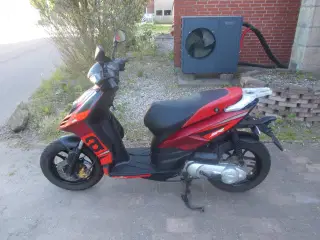 Aprilla sr 50 30 scooter