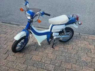 Suzuki FZ50