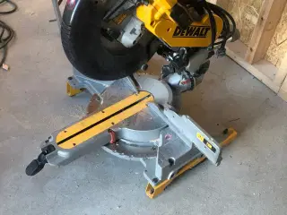 Dewalt Kapsav DWS718xps-qs årgang 2009 .