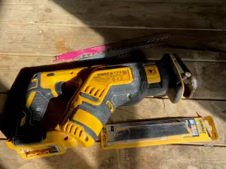 Dewalt bajonetsav, DCS367