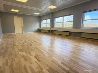Kontor til leje på Gydevang 39-41. 3450 Allerød