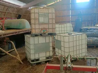 - - - - - - Palletanke