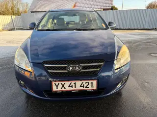 Kia Ceed 1,4i hatchback